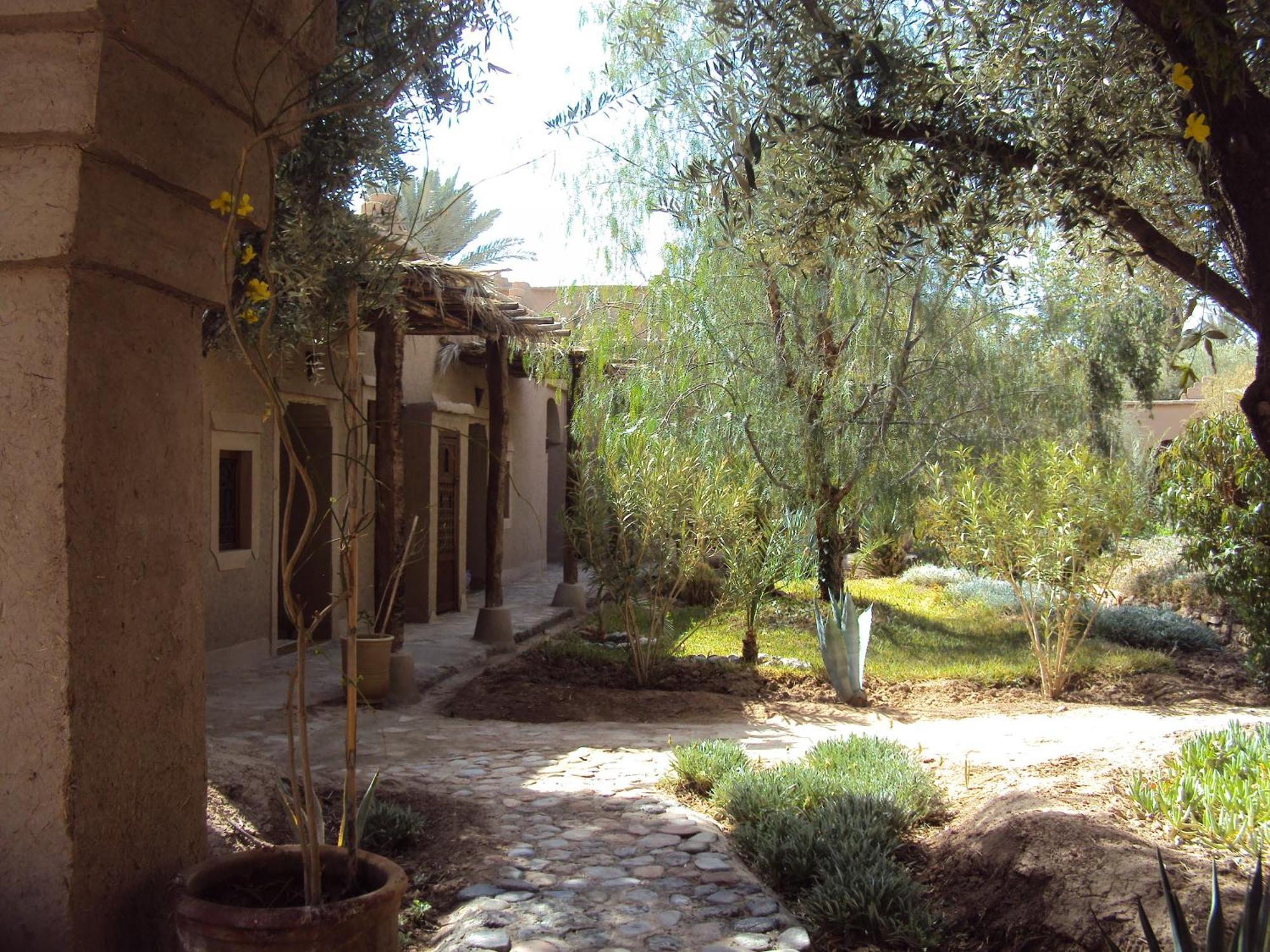 Dar Lorkam Bed & Breakfast Скура Екстериор снимка